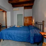 Solares Vacanze 度假居 *